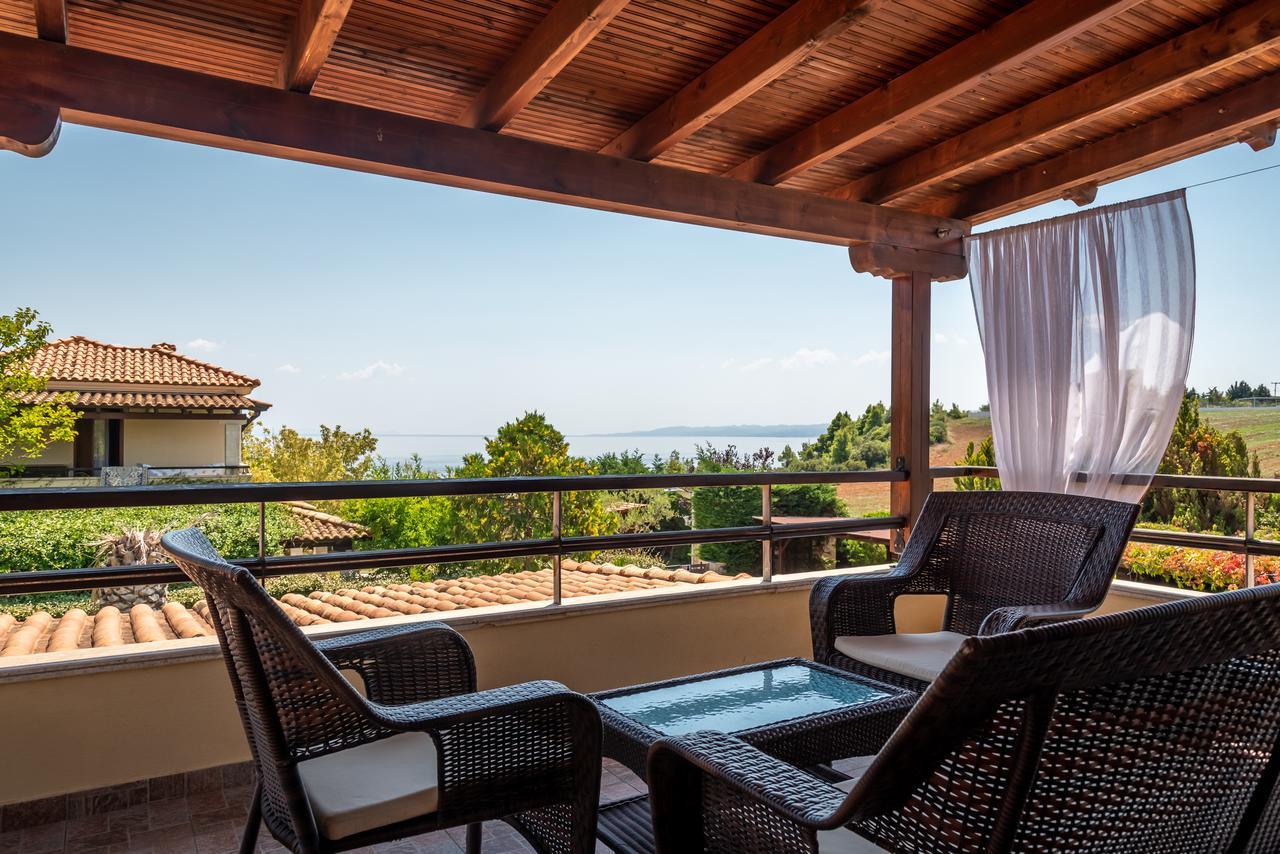 Blue Thea Luxury Villa In Afitos Exterior photo